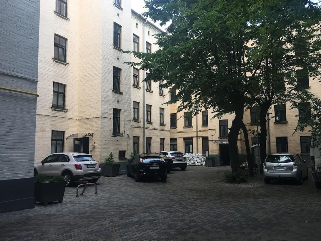 Апартаменты Cozy Loft In The Quiet Center of Riga Рига-51